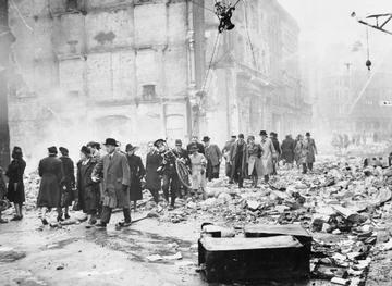 bomb damage in london during the second world war